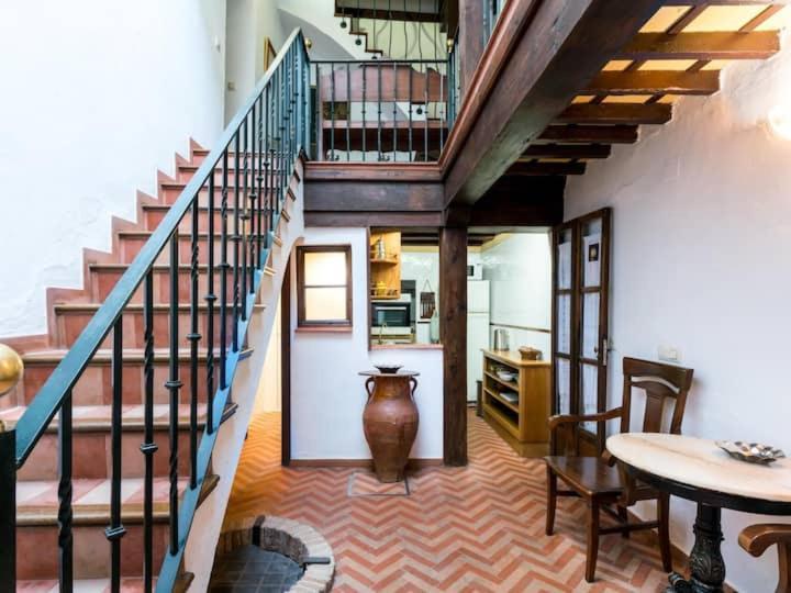 Historic House In The City Center Sevilha Exterior foto